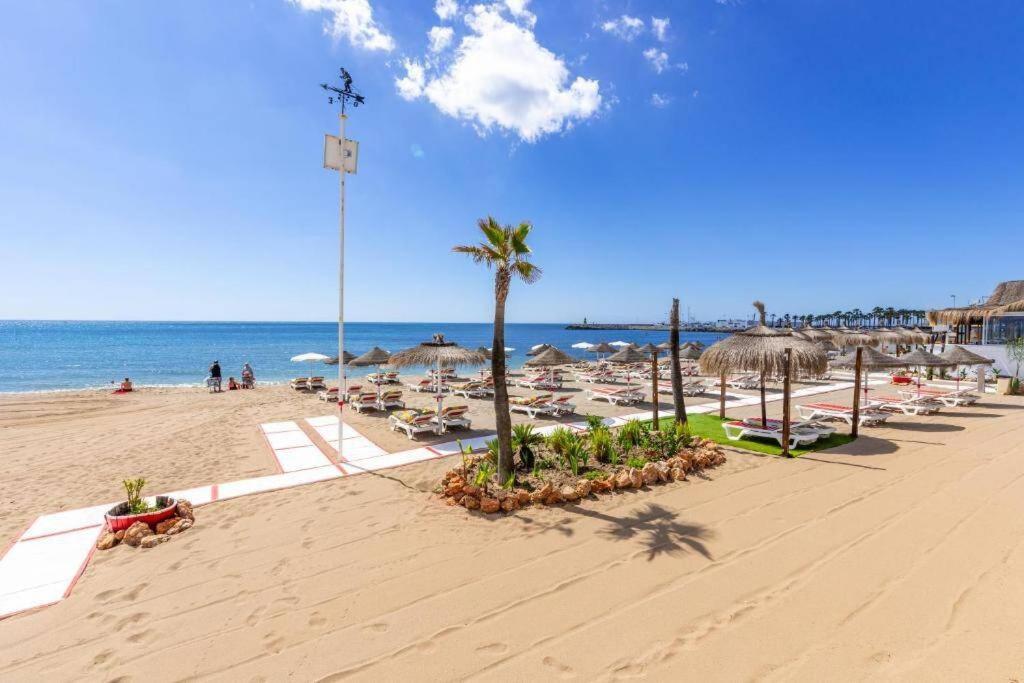 Apartamento Carihuela Front